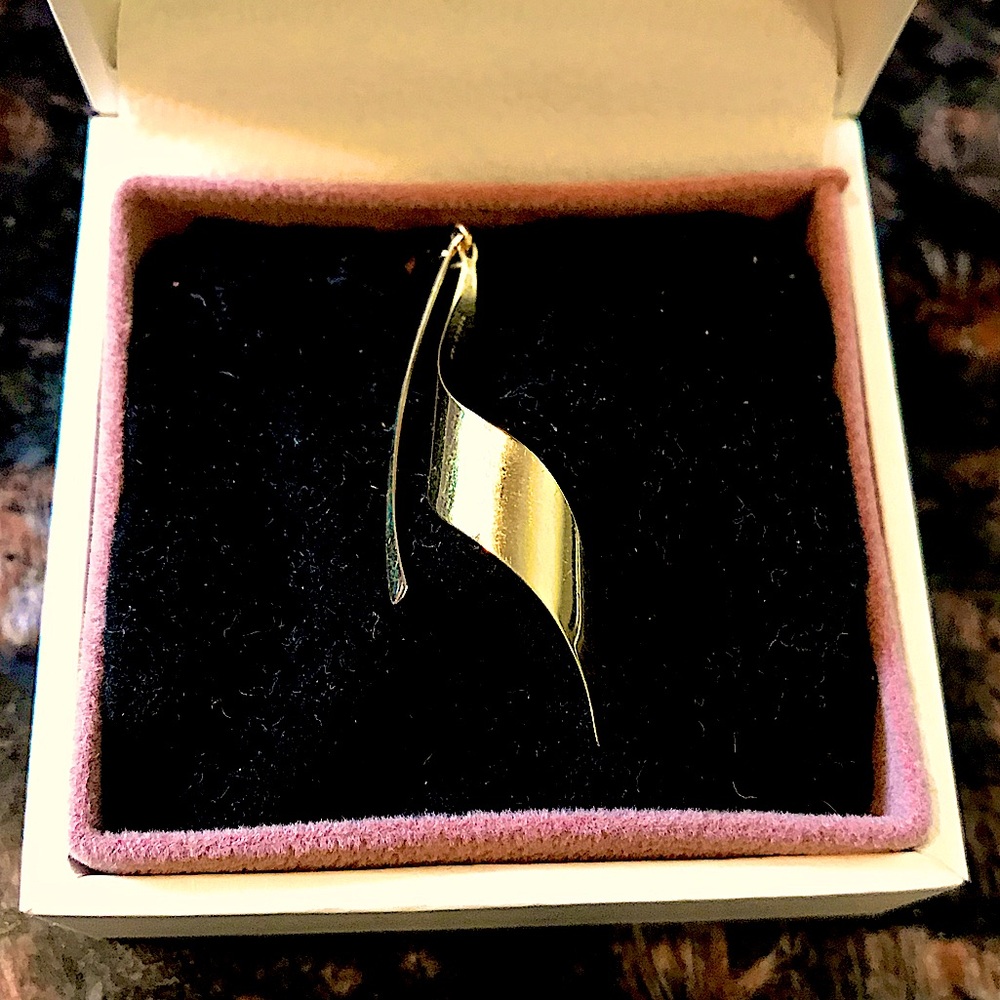 ELEGANT 14k single earring jacket for back of post